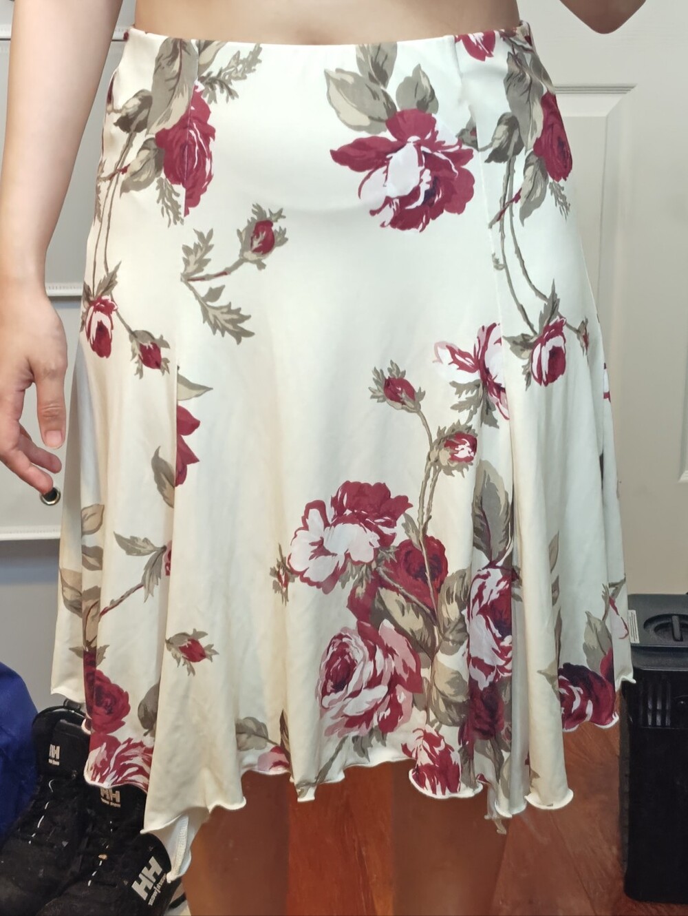 Vintage Y2K Le Chateau Mini Floral Cream Skirt with Red Rose Print Size S - Picture 7 of 7